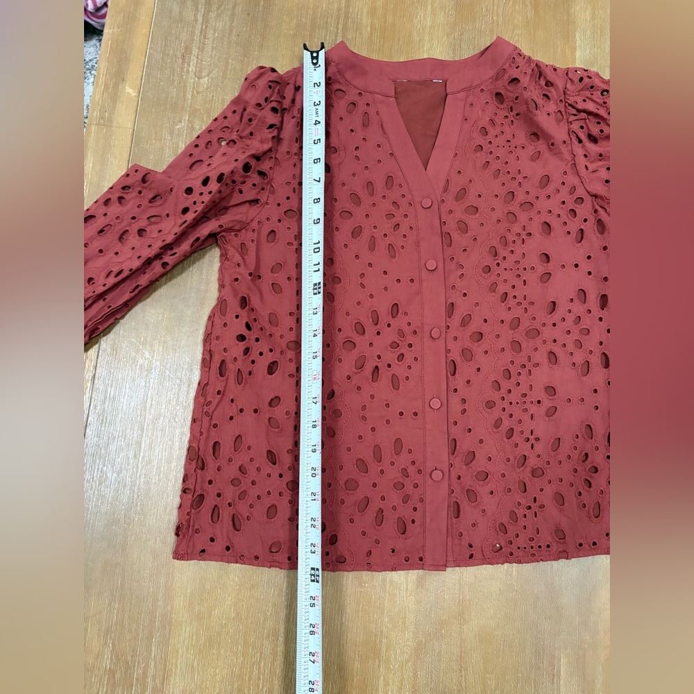 Long sleeve Eyelet Blouse - Picture 9 of 10
